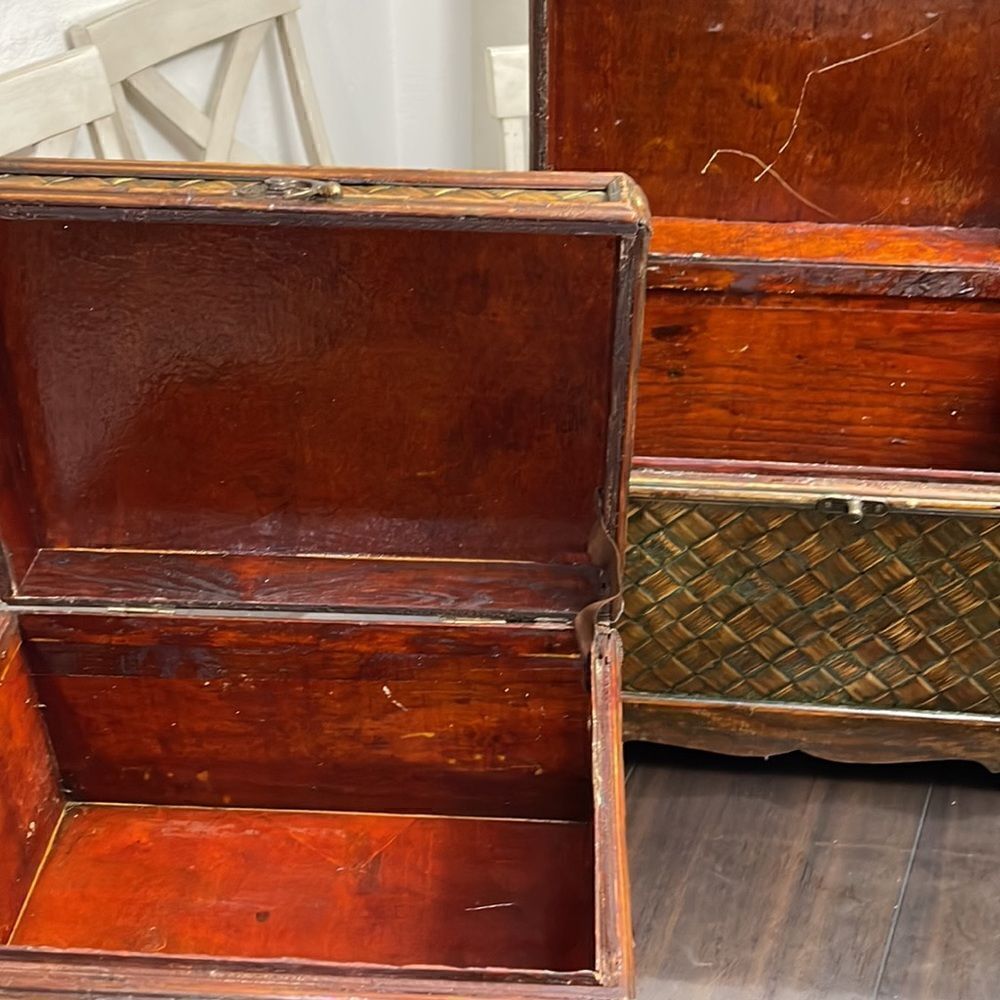 Boxes. - Picture 2 of 7